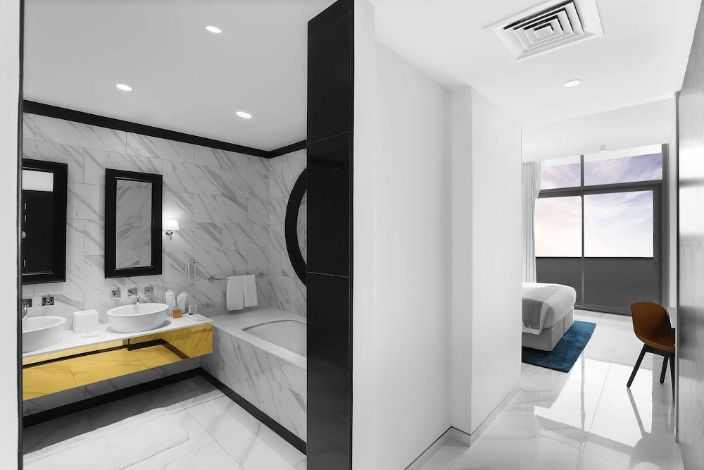 Millennium Atria Business Bay Aparthotel Dubai Luaran gambar A bathroom designed with the help of ArchiCAD