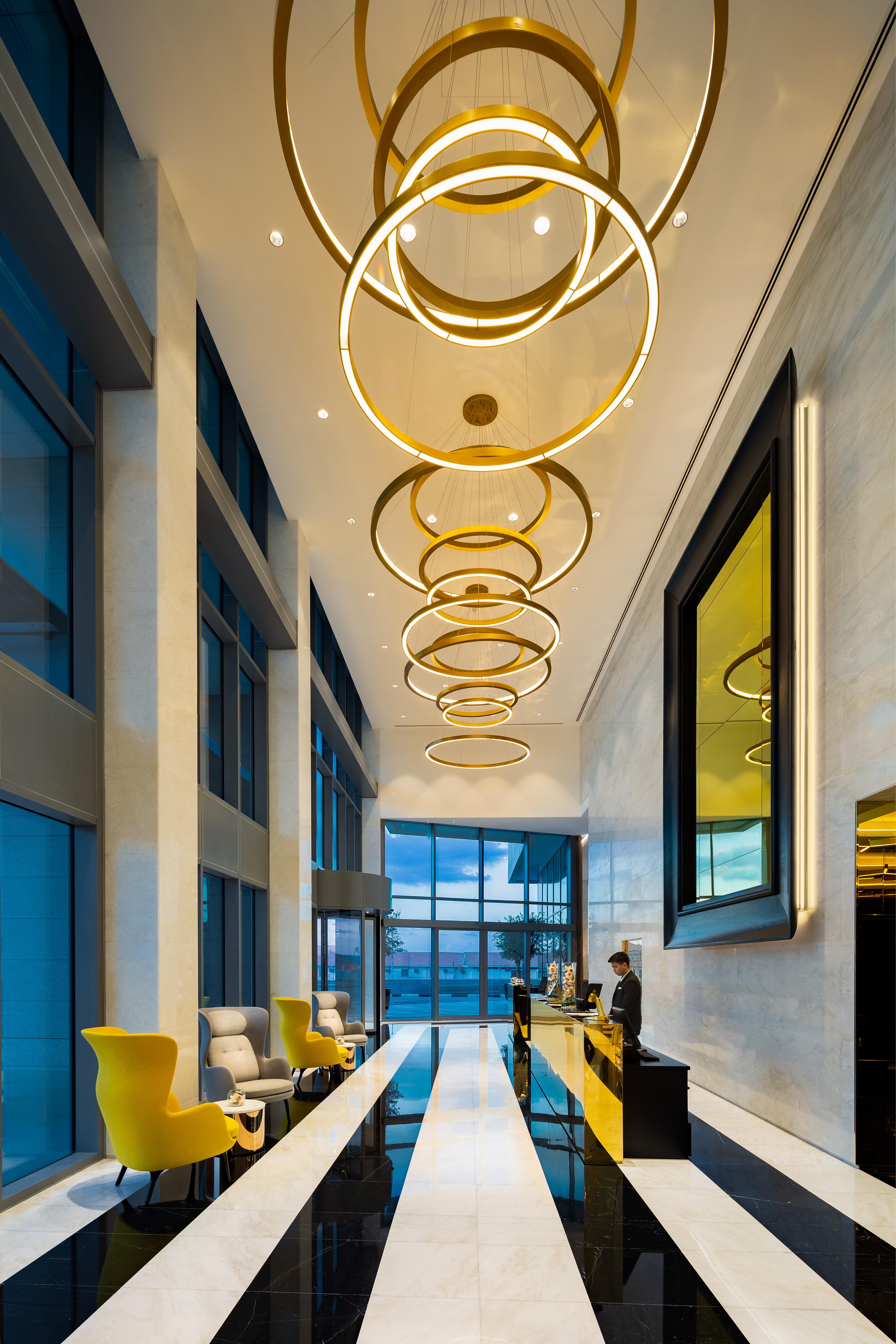 Millennium Atria Business Bay Aparthotel Dubai Luaran gambar The interior of the hotel